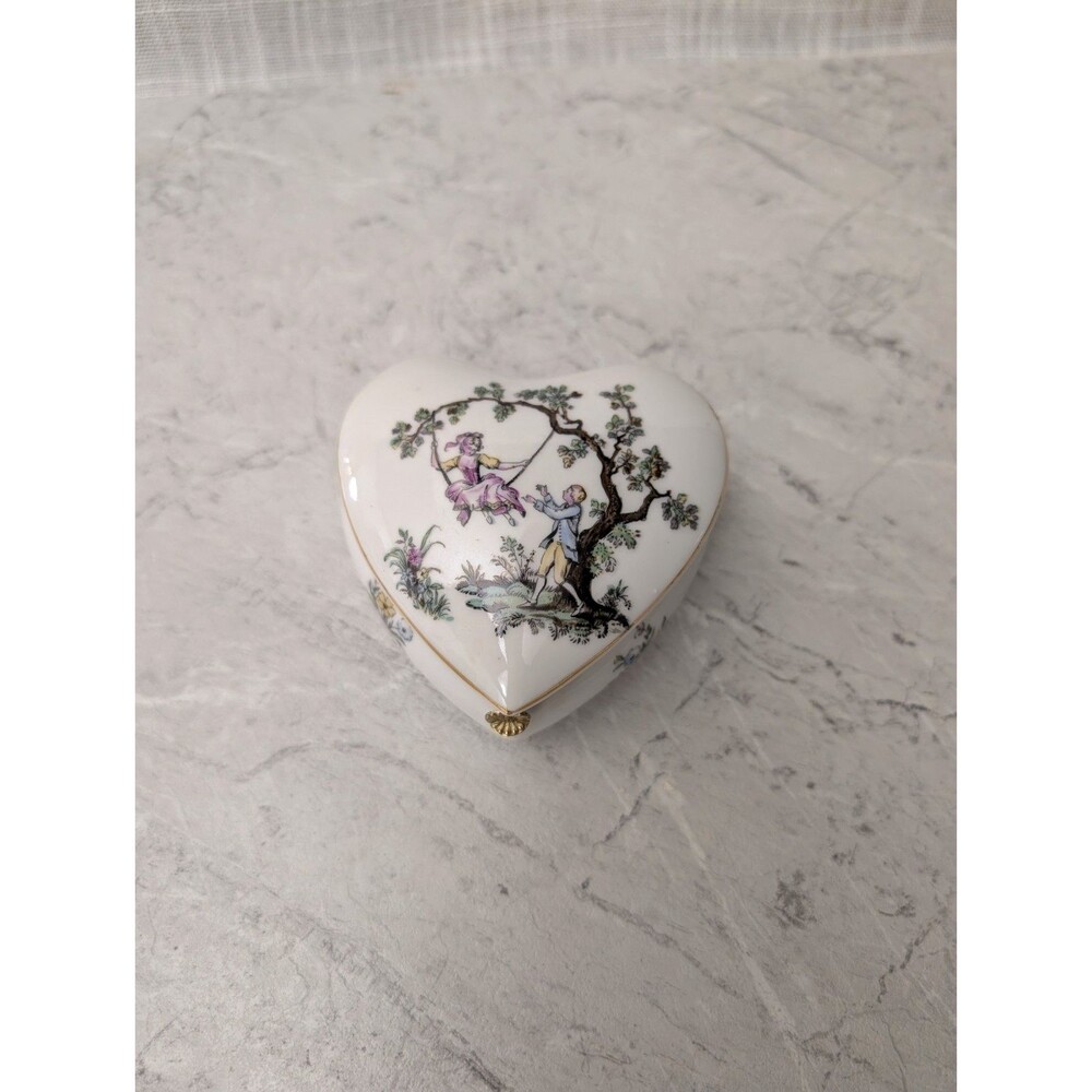 Vintage Heart Shaped Porcelain Hinged Trinket Box With Courting Couple - Japan